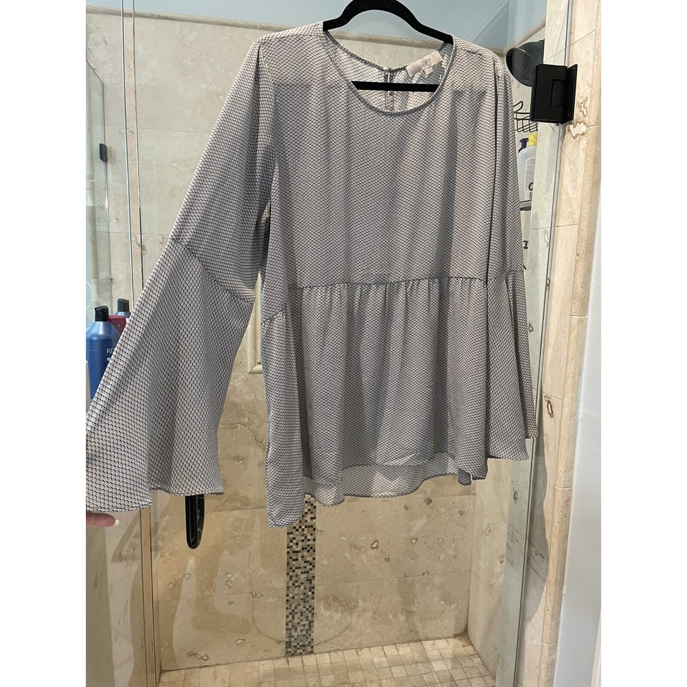 Ann Taylor LOFT Gray White Geometric Peplum Bell Sleeve Peasant Blouse XL